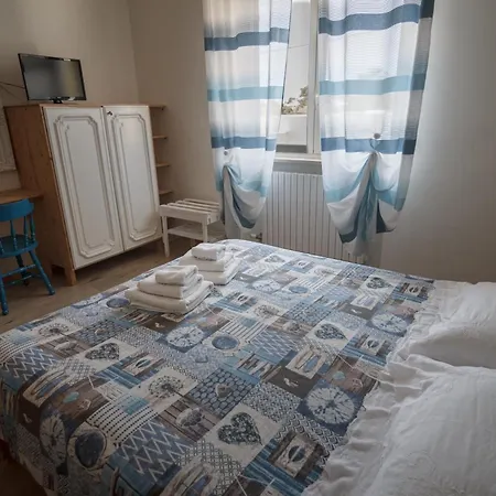 ベッド・アンド・ブレックファスト Lina