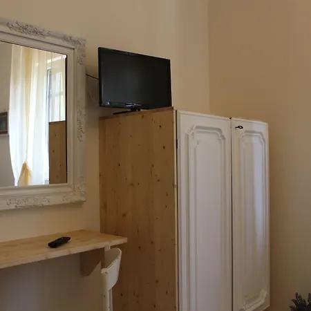 ベッド・アンド・ブレックファスト Lina 4*