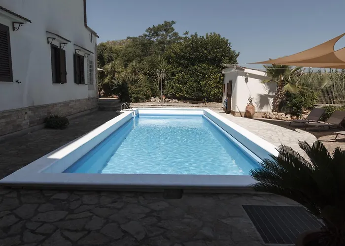 Lina Bed & Breakfast 4*